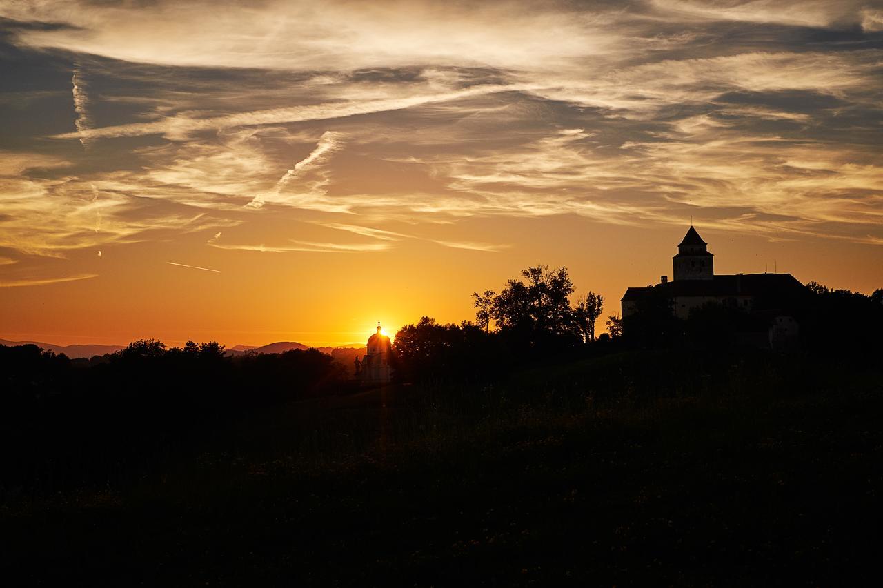 Loisium Wine & Spa Hotel Suedsteiermark Ehrenhausen Luaran gambar